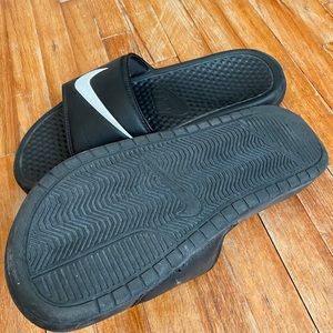 Nike slides